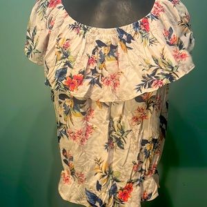 American Eagle Outfitters off Should Top